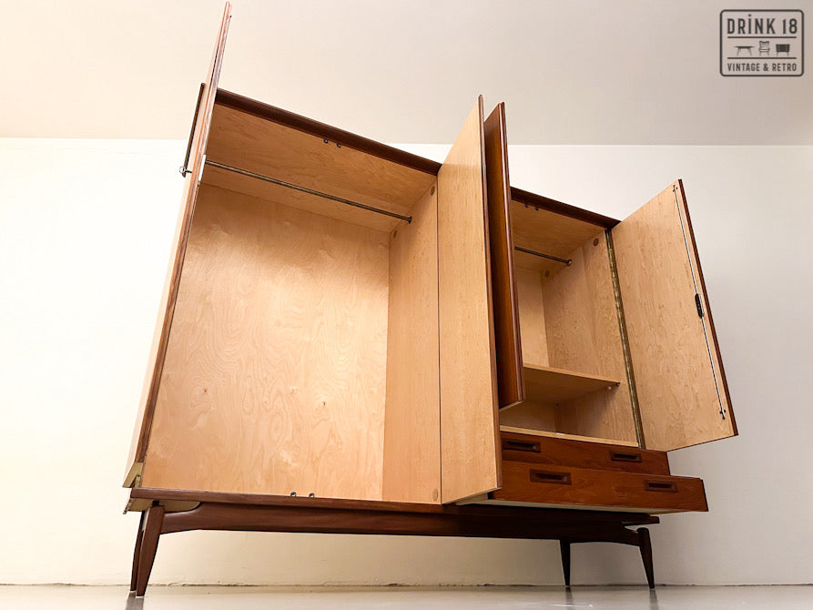 Kleerkast - Louis Van Teeffelen