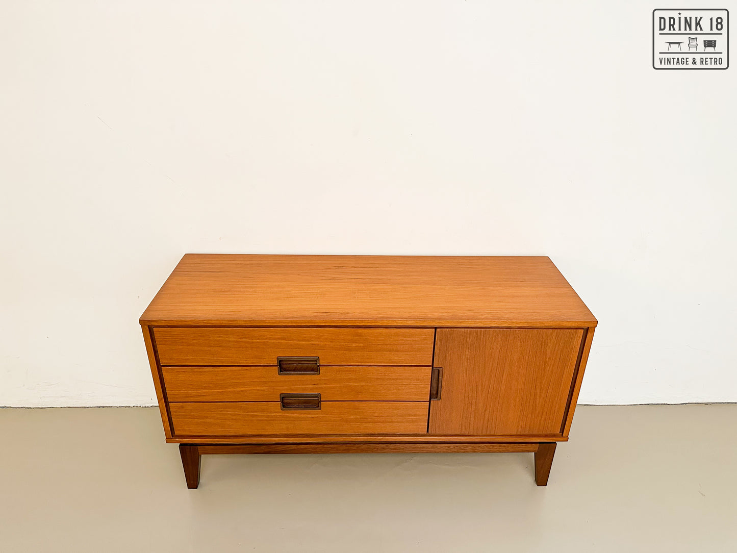 Vintage Design - TV Meubel/Wandkastje
