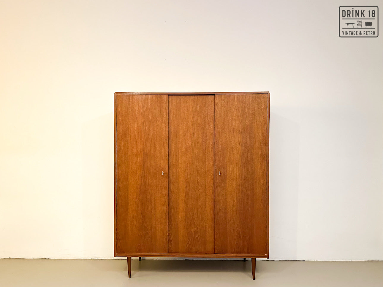 Vintage - Kleerkast #1