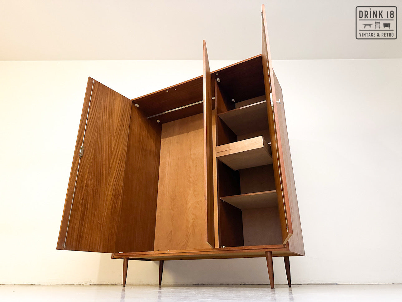 Vintage - Kleerkast #1