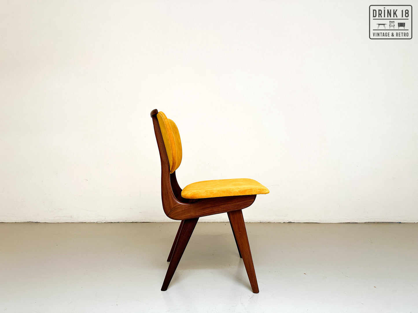 Vier vintage eetkamerstoelen (Sun) - Louis van Teeffelen