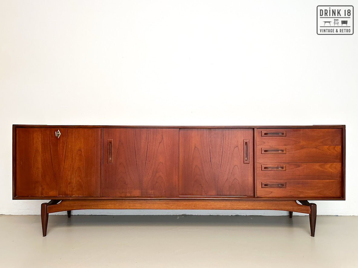 Sideboard - Louis Van Teeffelen