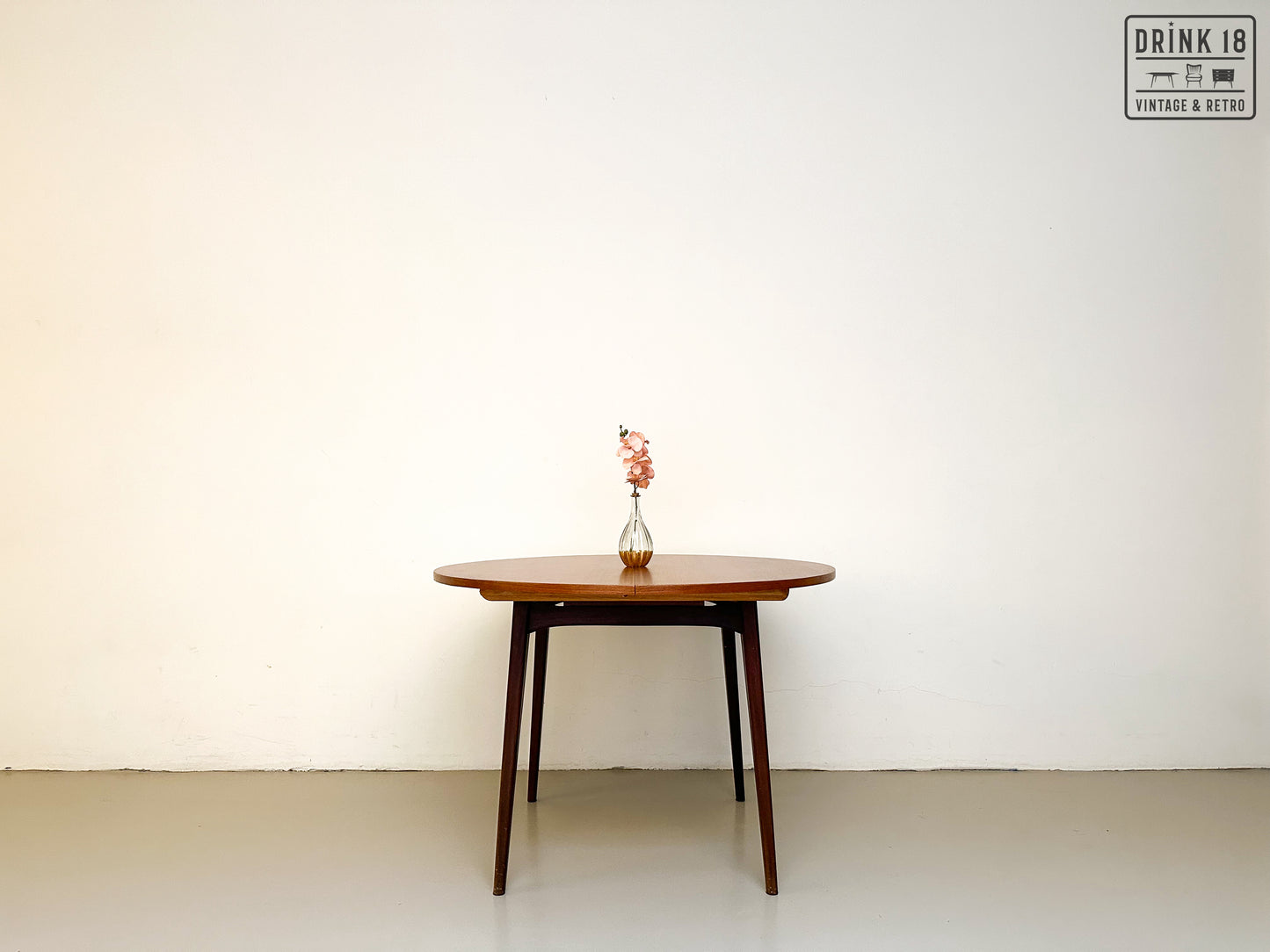 Verlengbare ronde eettafel - Louis Van Teeffelen