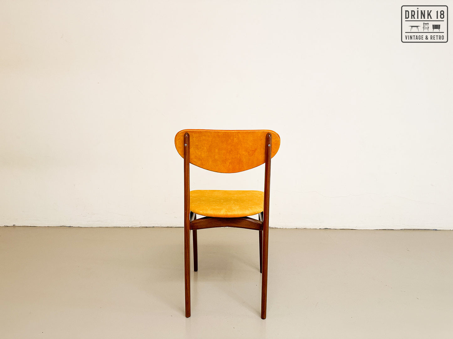 Vintage - Zes vintage eetkamerstoelen (Sun)