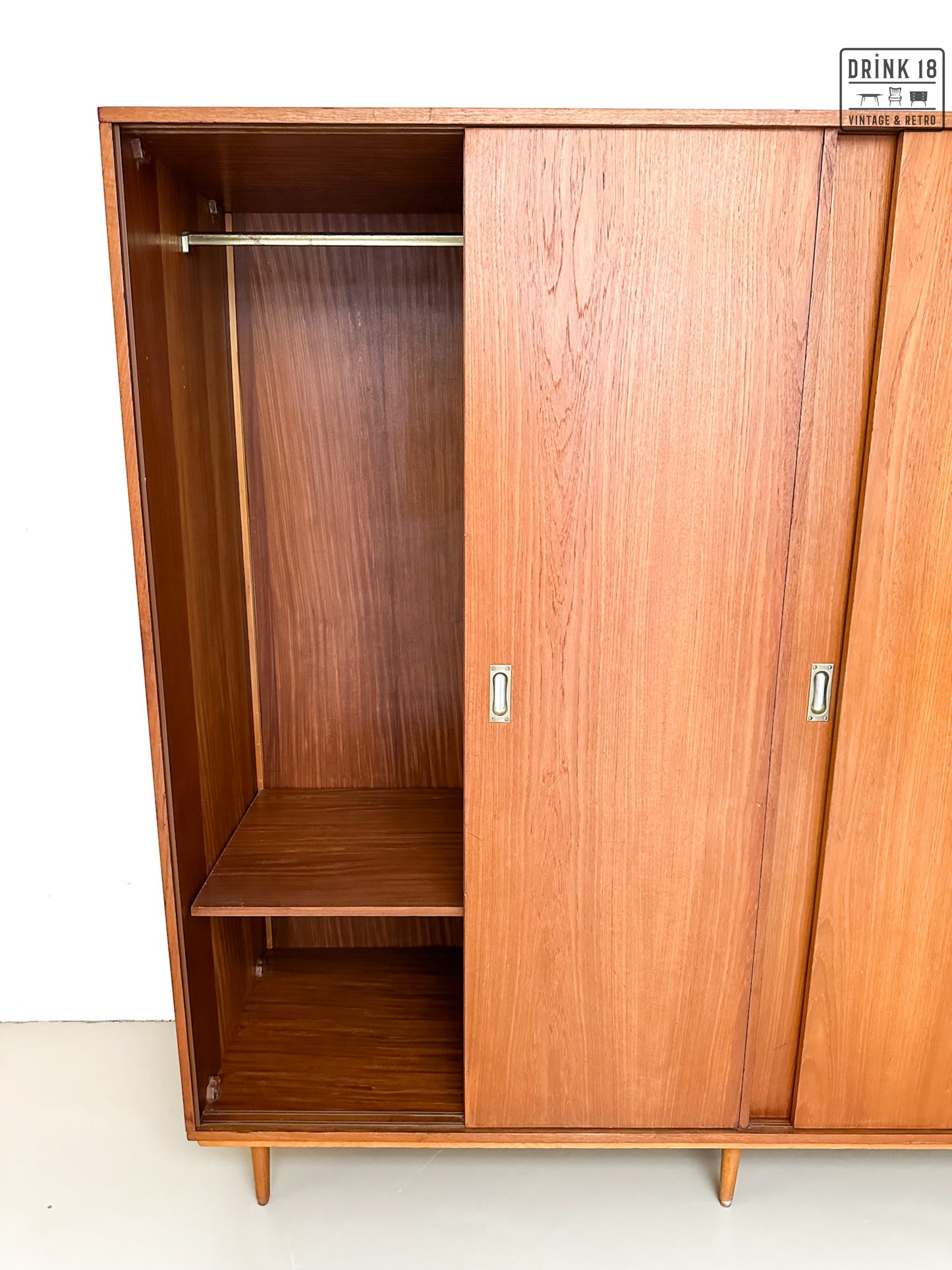 Vintage - Kleerkast met schuifdeuren XL
