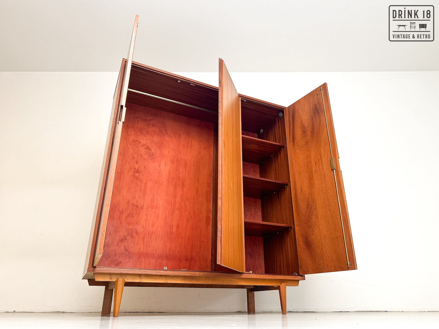 Vintage - Kleerkast L