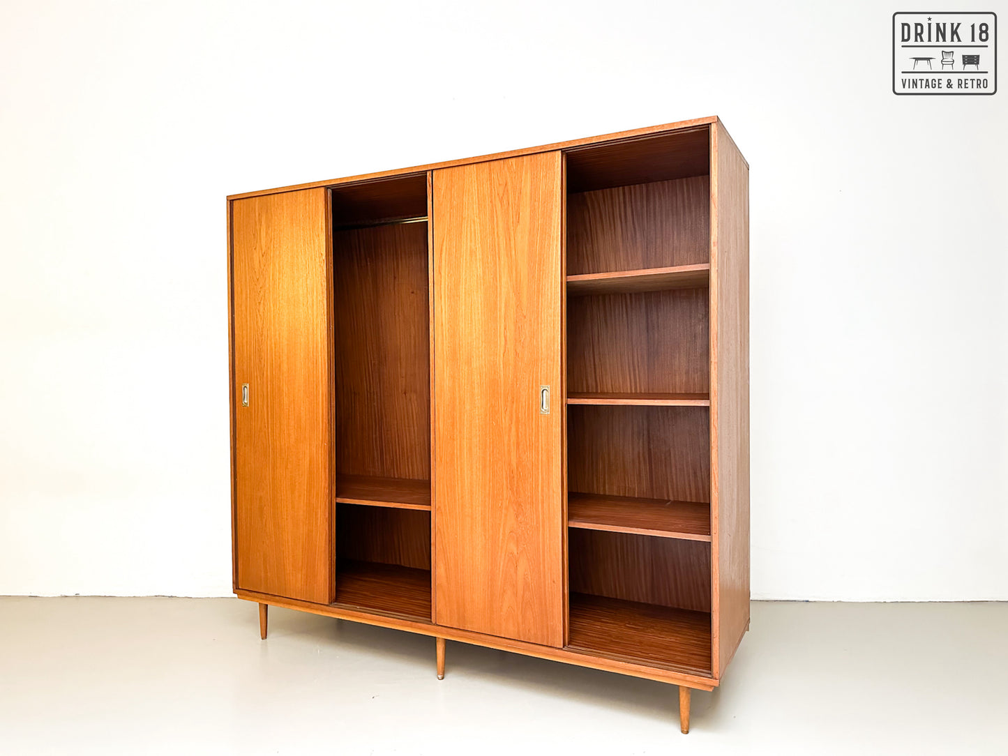 Vintage - Kleerkast met schuifdeuren XL
