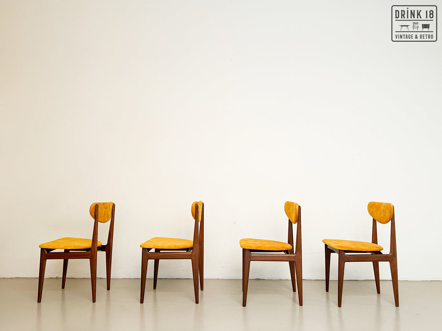Vintage - Zes vintage eetkamerstoelen (Sun)