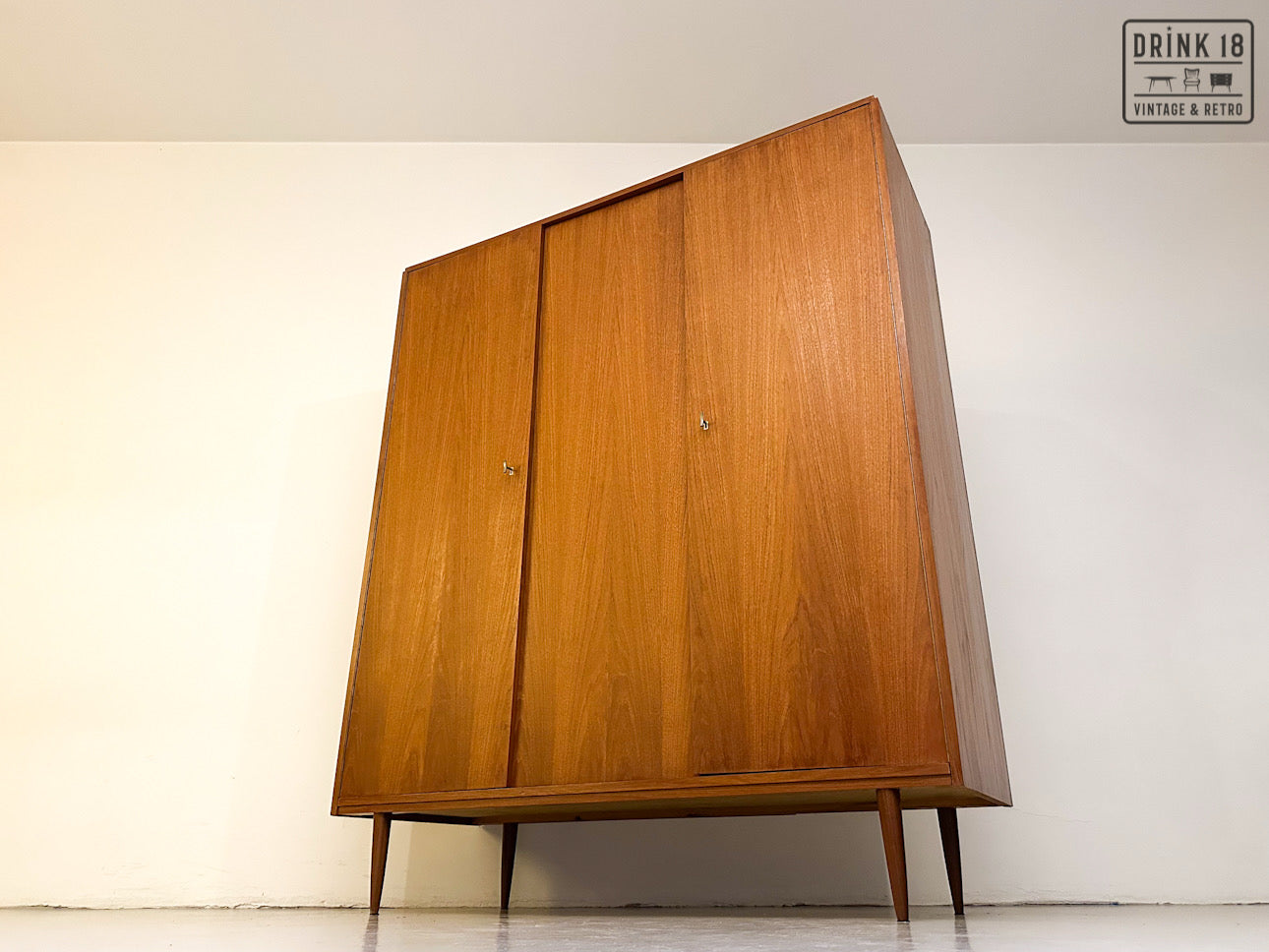 Vintage - Kleerkast #1