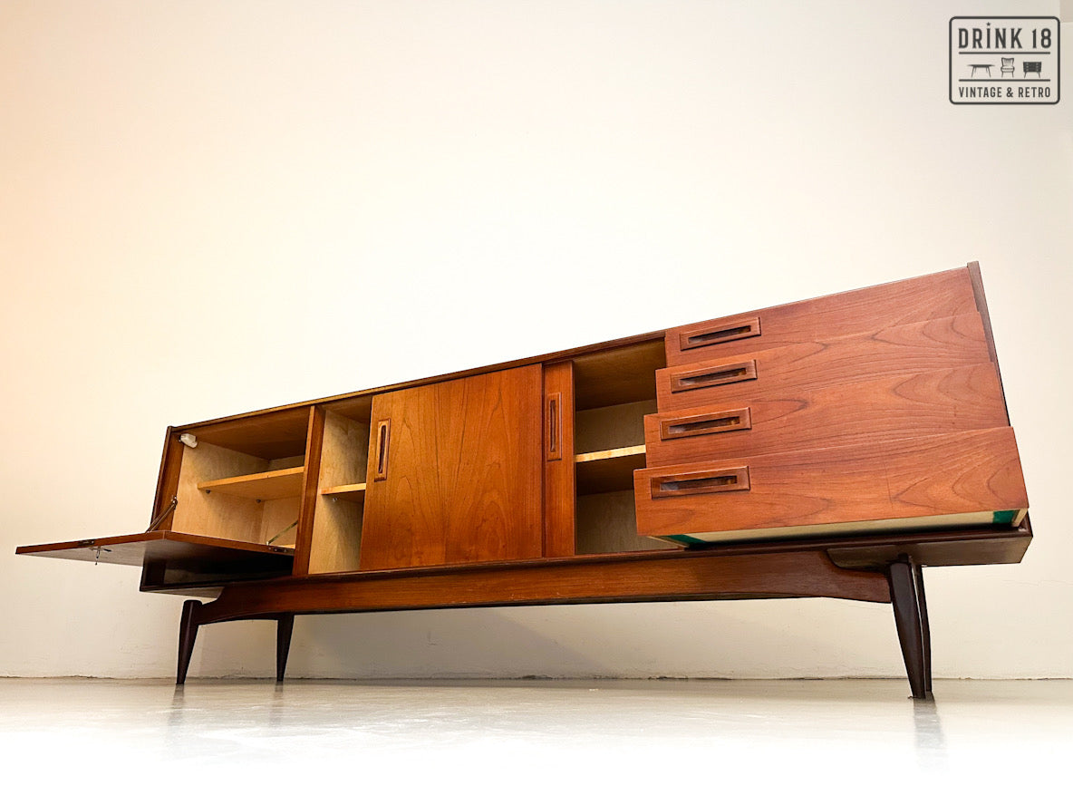 Sideboard - Louis Van Teeffelen