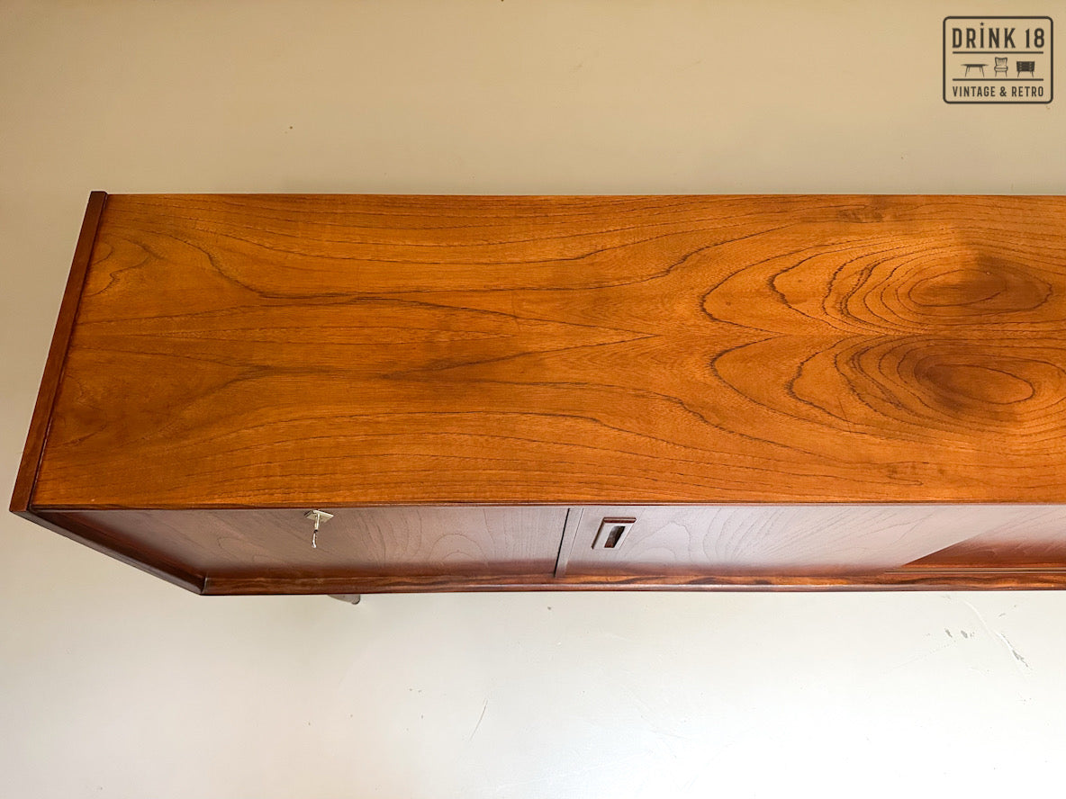 Sideboard - Louis Van Teeffelen