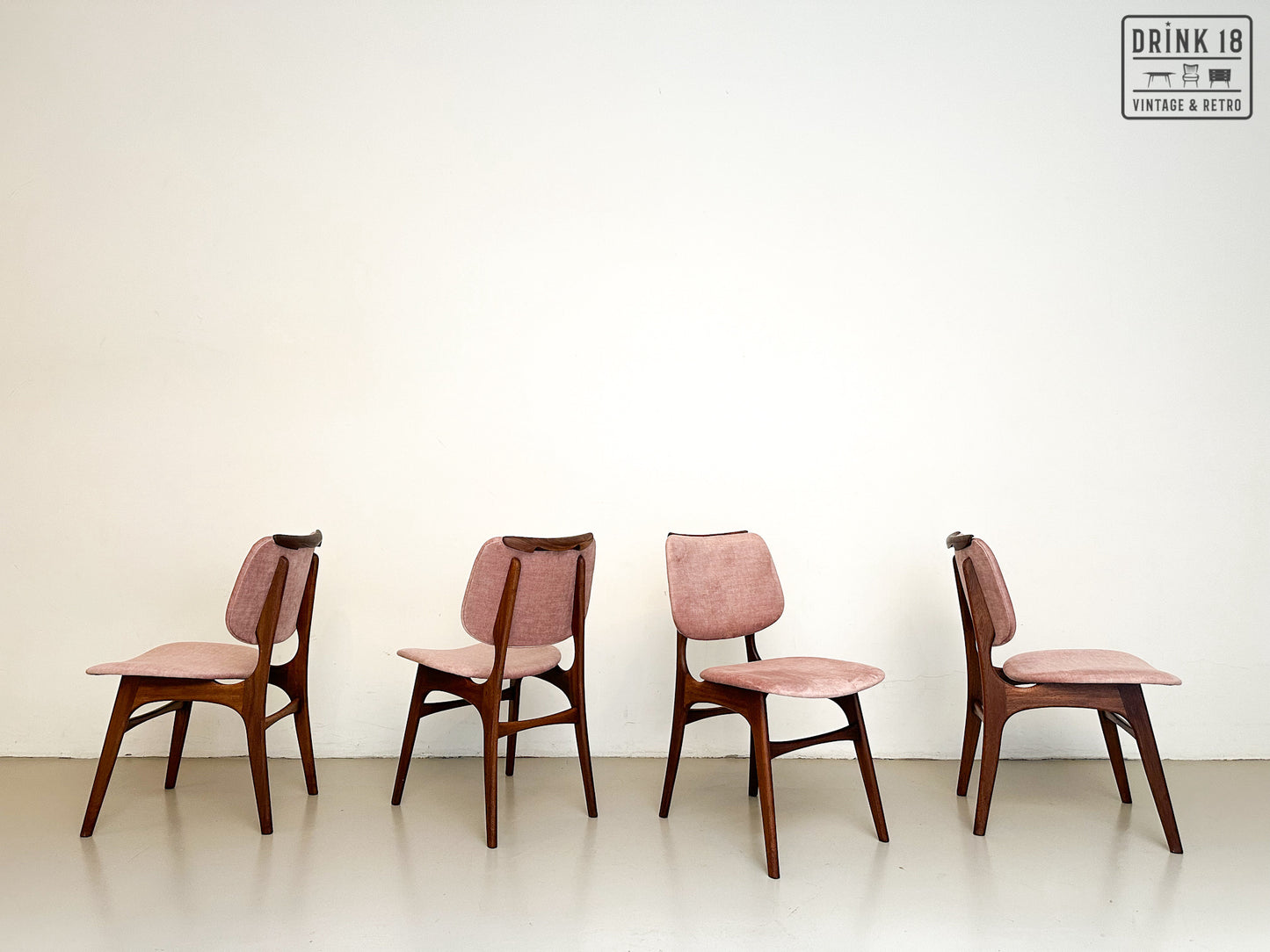 Vier vintage eetkamerstoelen - Louis van Teeffelen