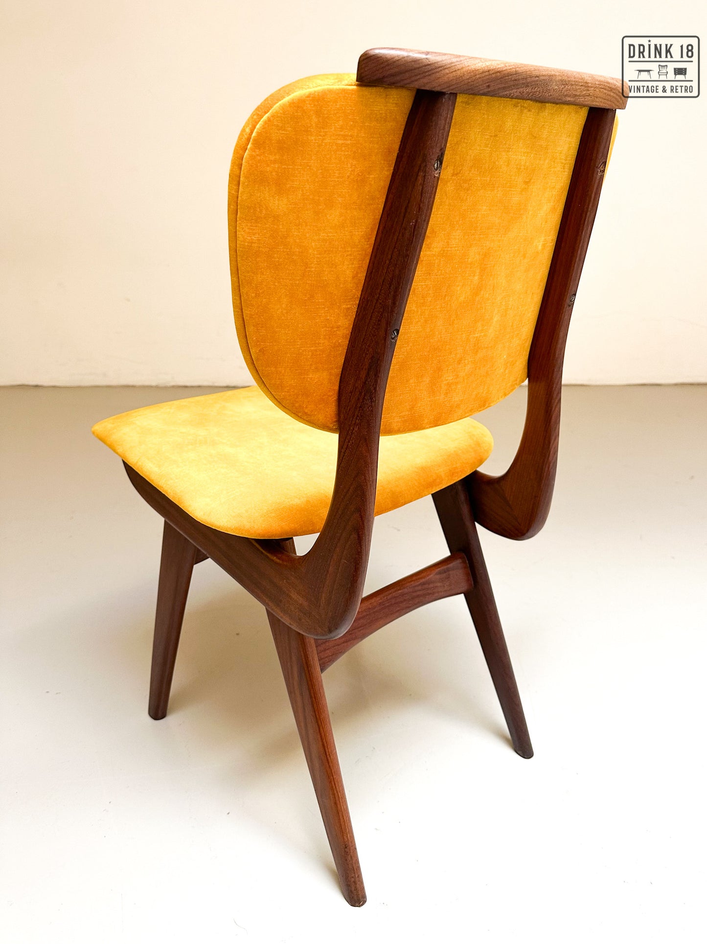 Vier vintage eetkamerstoelen (Sun) - Louis van Teeffelen