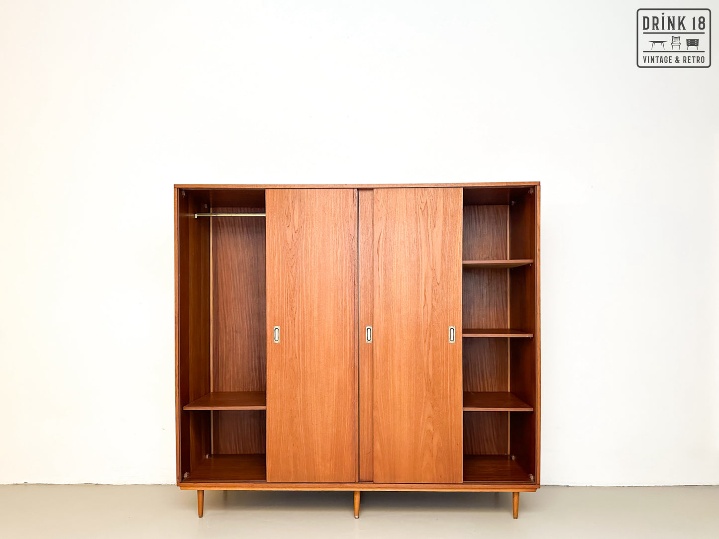 Vintage - Kleerkast met schuifdeuren XL