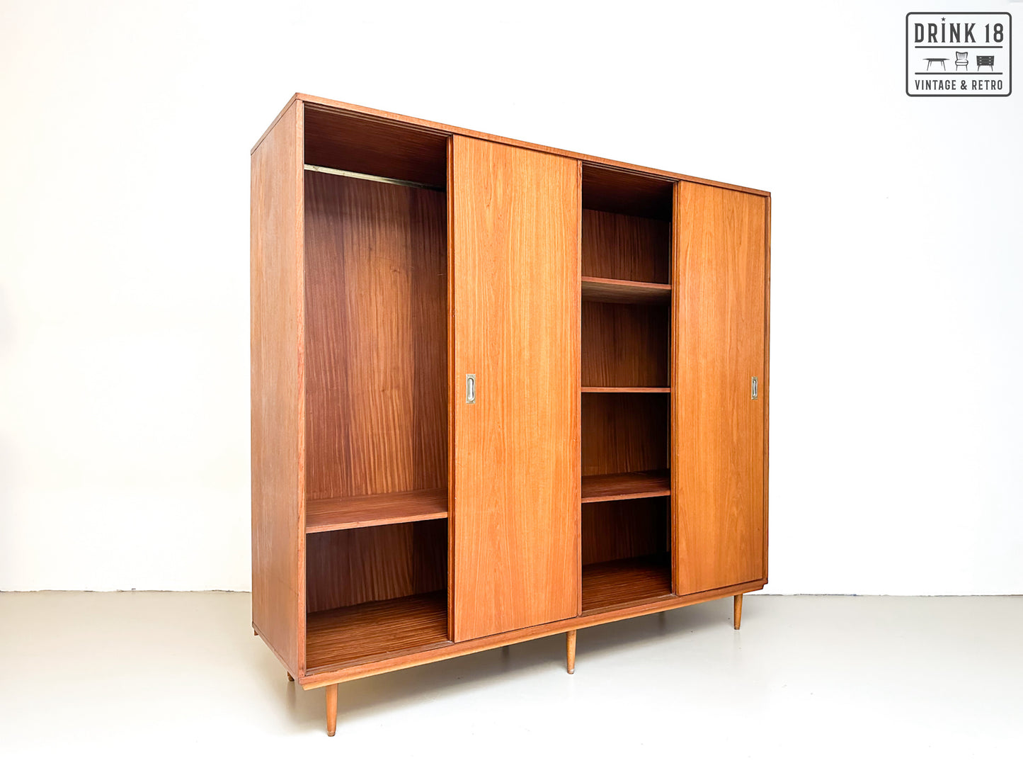 Vintage - Kleerkast met schuifdeuren XL