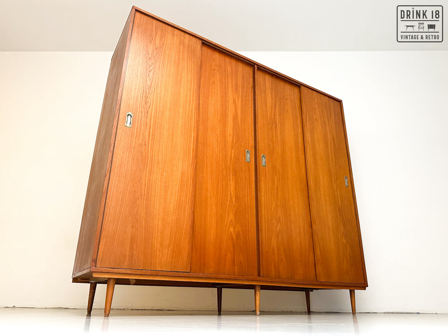 Vintage - Kleerkast met schuifdeuren XL
