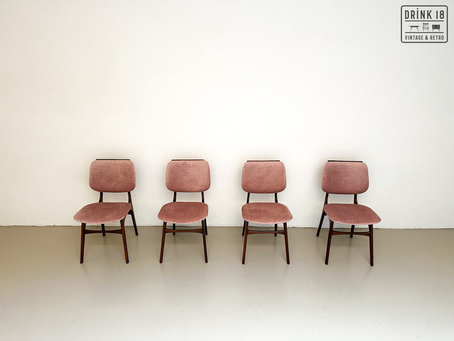 Vier vintage eetkamerstoelen - Louis van Teeffelen