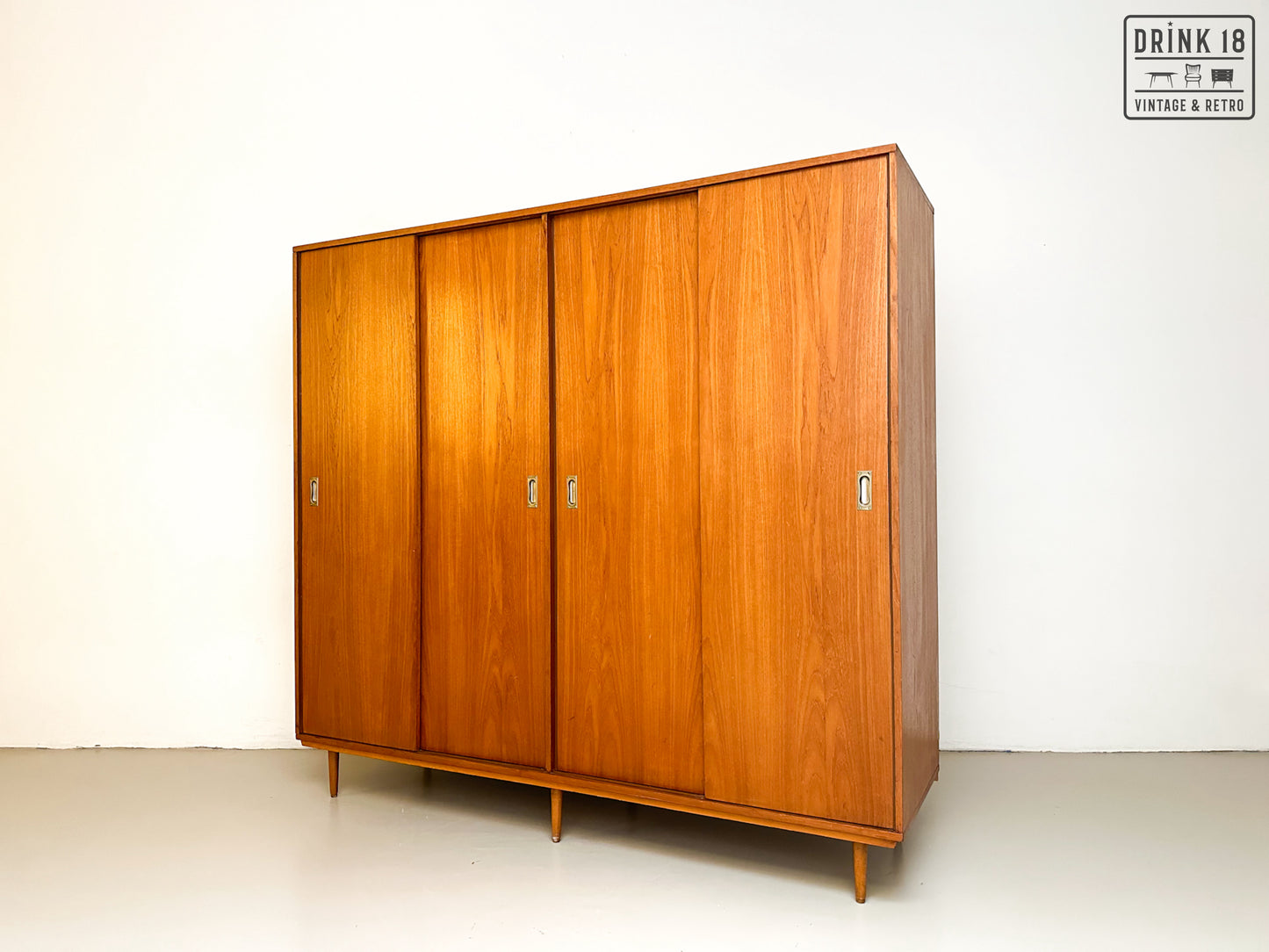 Vintage - Kleerkast met schuifdeuren XL