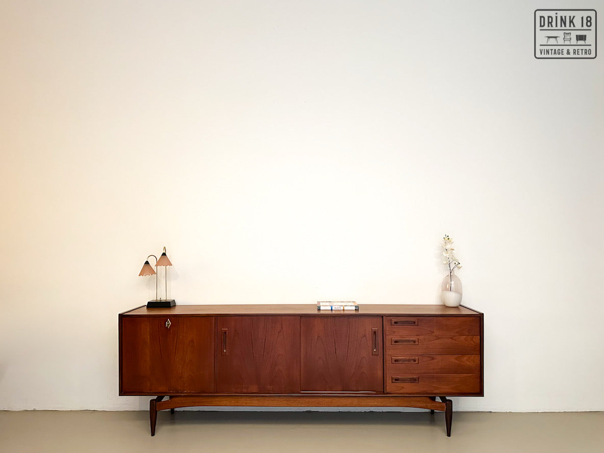 Sideboard - Louis Van Teeffelen