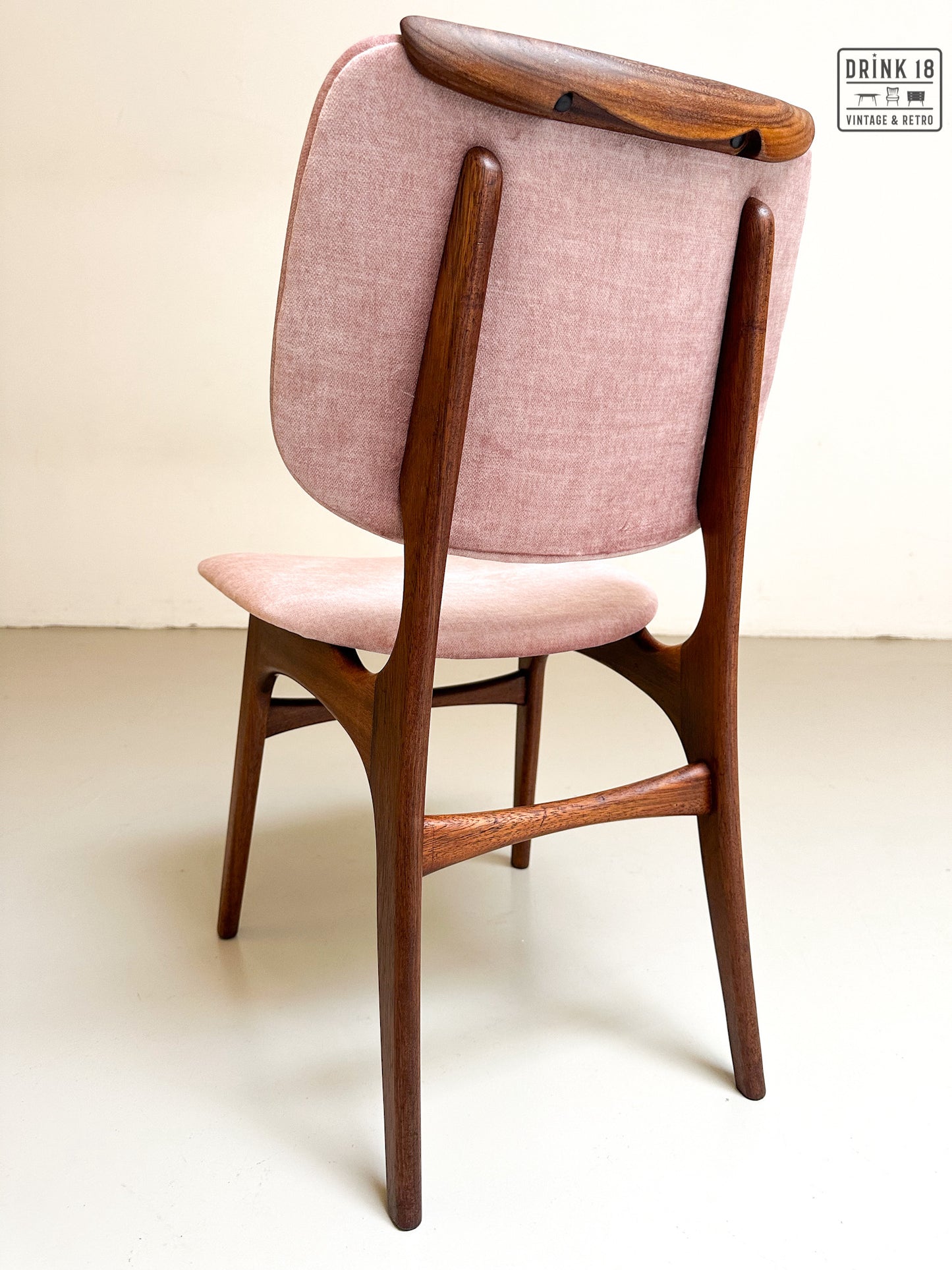 Vier vintage eetkamerstoelen - Louis van Teeffelen