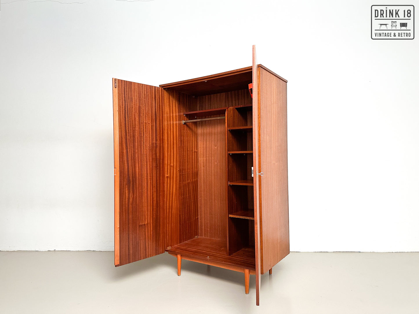 Vintage - Kleerkast Teak