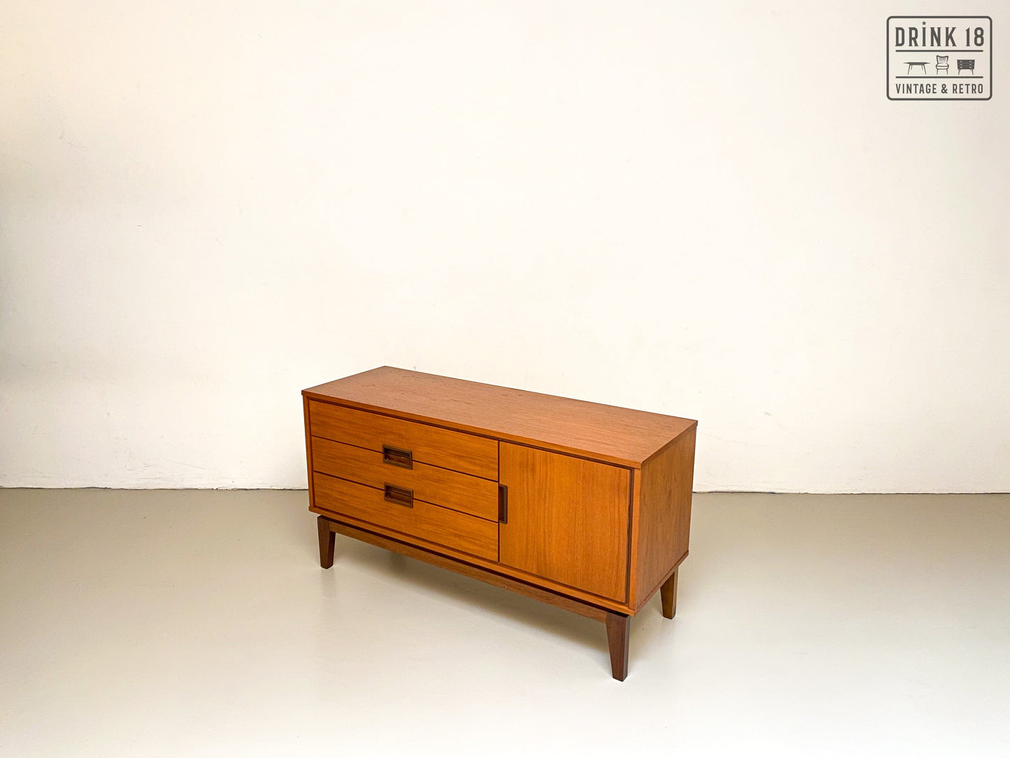 Vintage Design - TV Meubel/Wandkastje