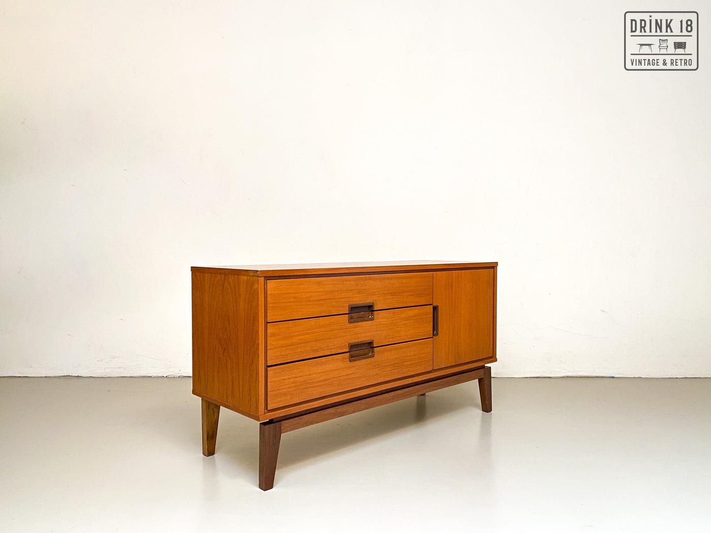 Vintage Design - TV Meubel/Wandkastje