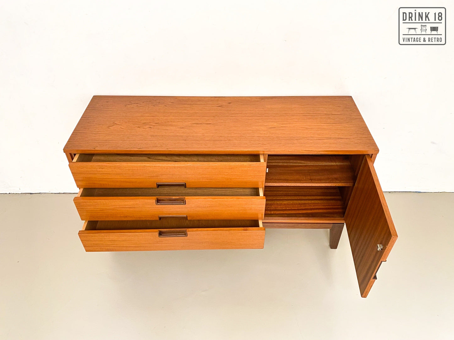 Vintage Design - TV Meubel/Wandkastje