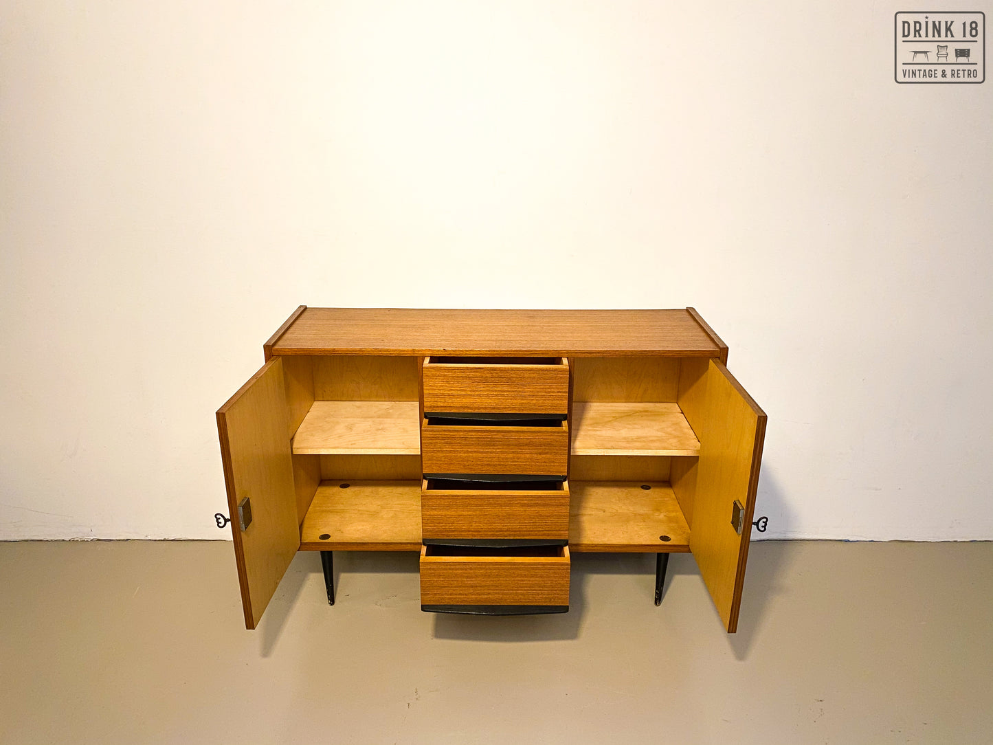 Vintage Design - TV Meubel/Wandkastje
