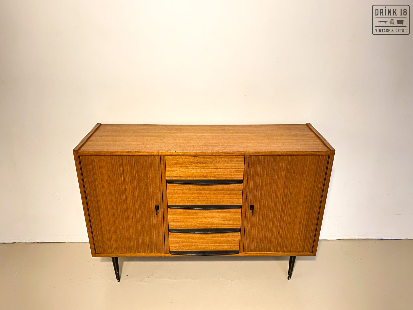 Vintage Design - TV Meubel/Wandkastje