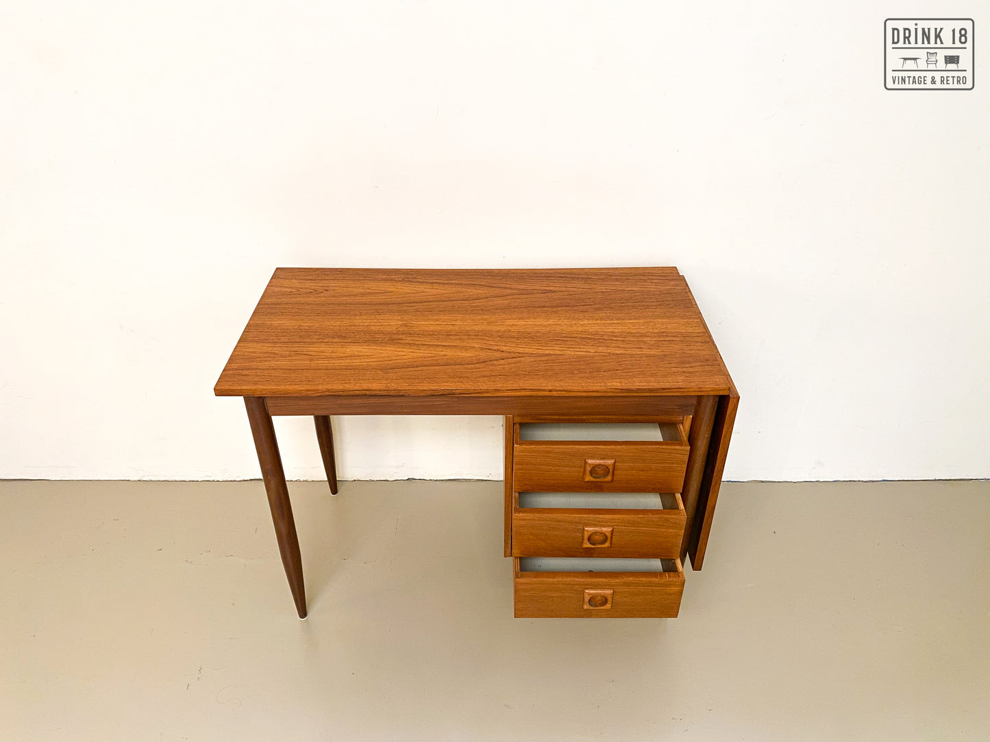 Drop-leaf bureau - Arne Vodder