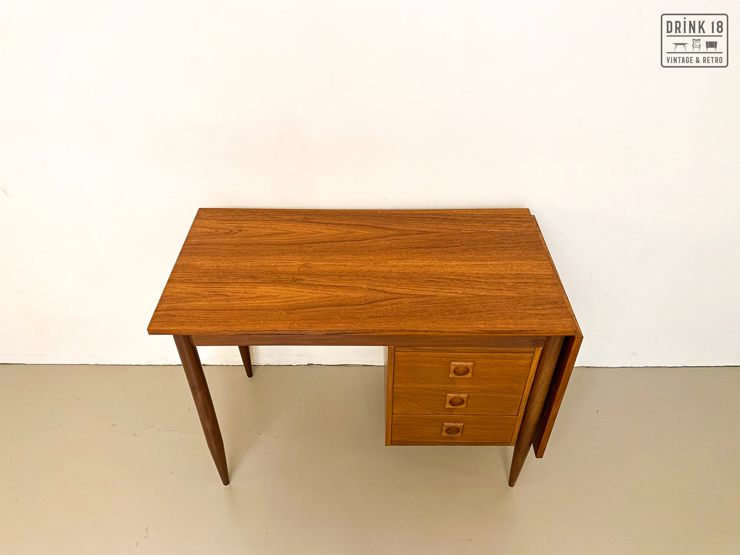 Drop-leaf bureau - Arne Vodder