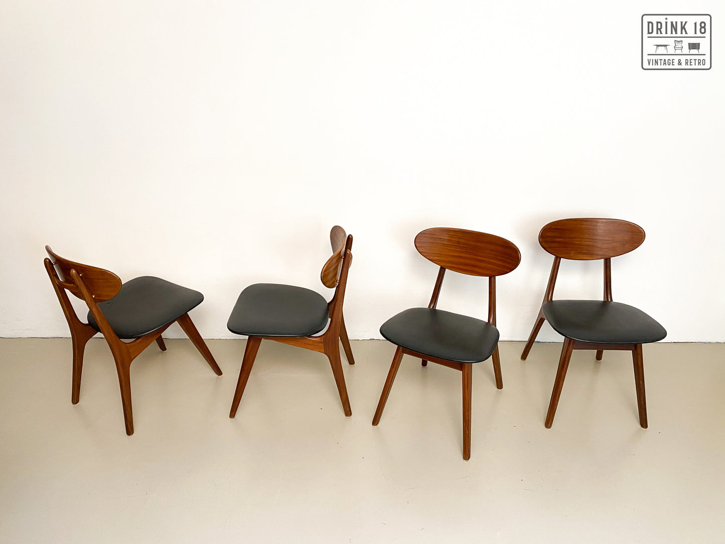 Vier vintage stoelen - Louis van Teeffelen