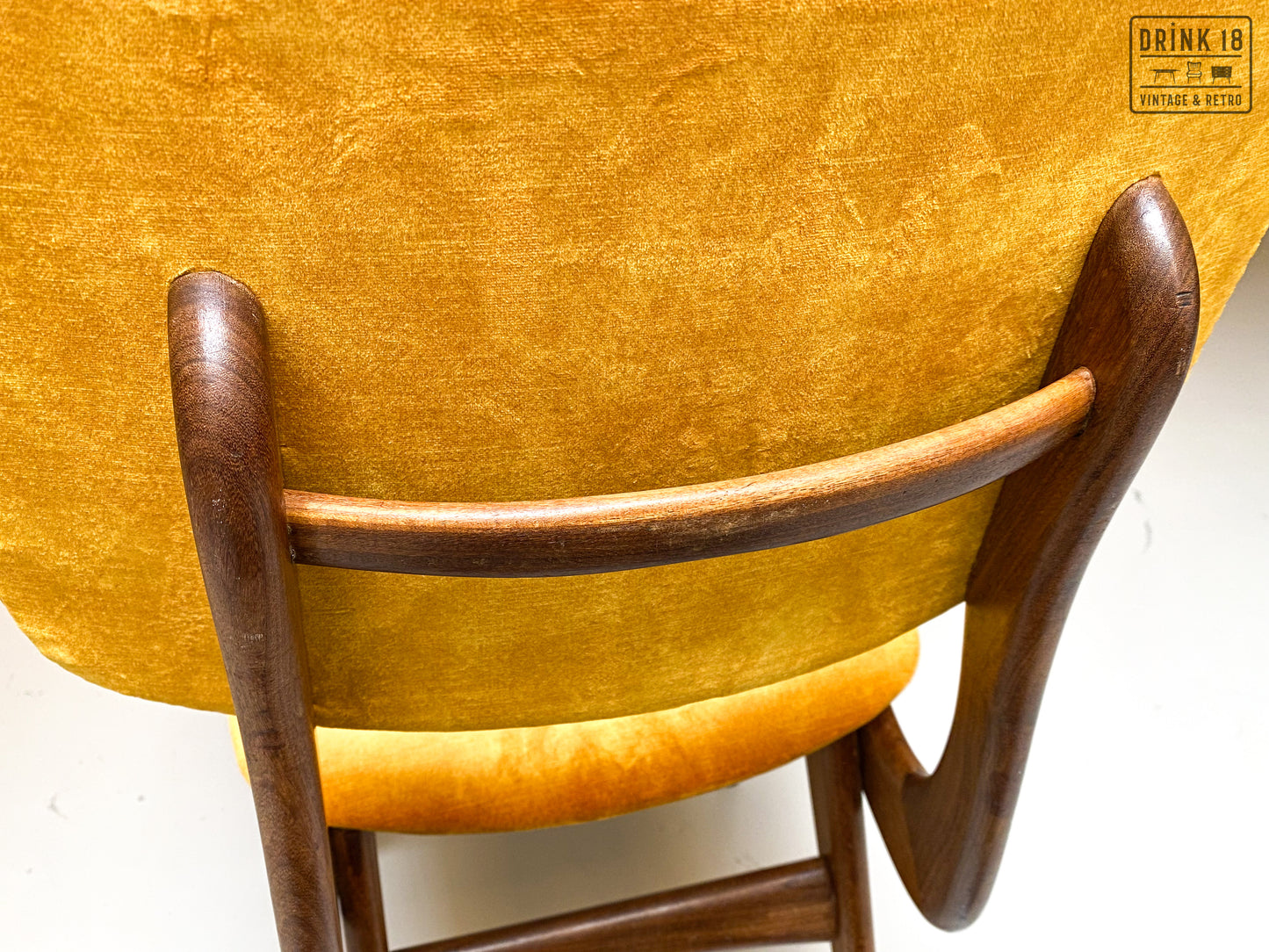 Vier vintage eetkamerstoelen (Sun) - Louis van Teeffelen