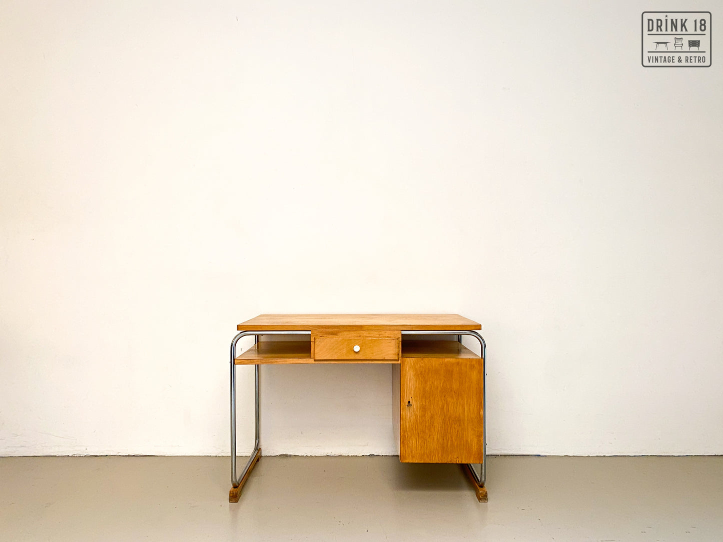 Vintage - Bauhaus stijl bureau #2