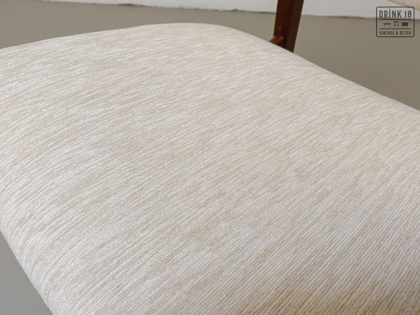 Zes vintage eetkamerstoelen - Louis van Teeffelen