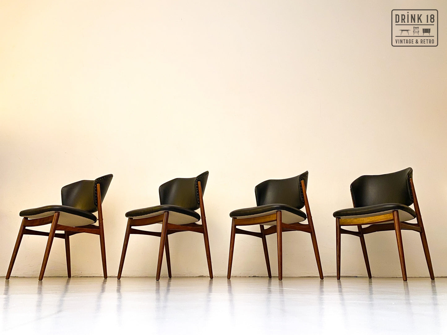 Zes eetkamerstoelen (Zwarte skai) - Spahn Stadtlohn