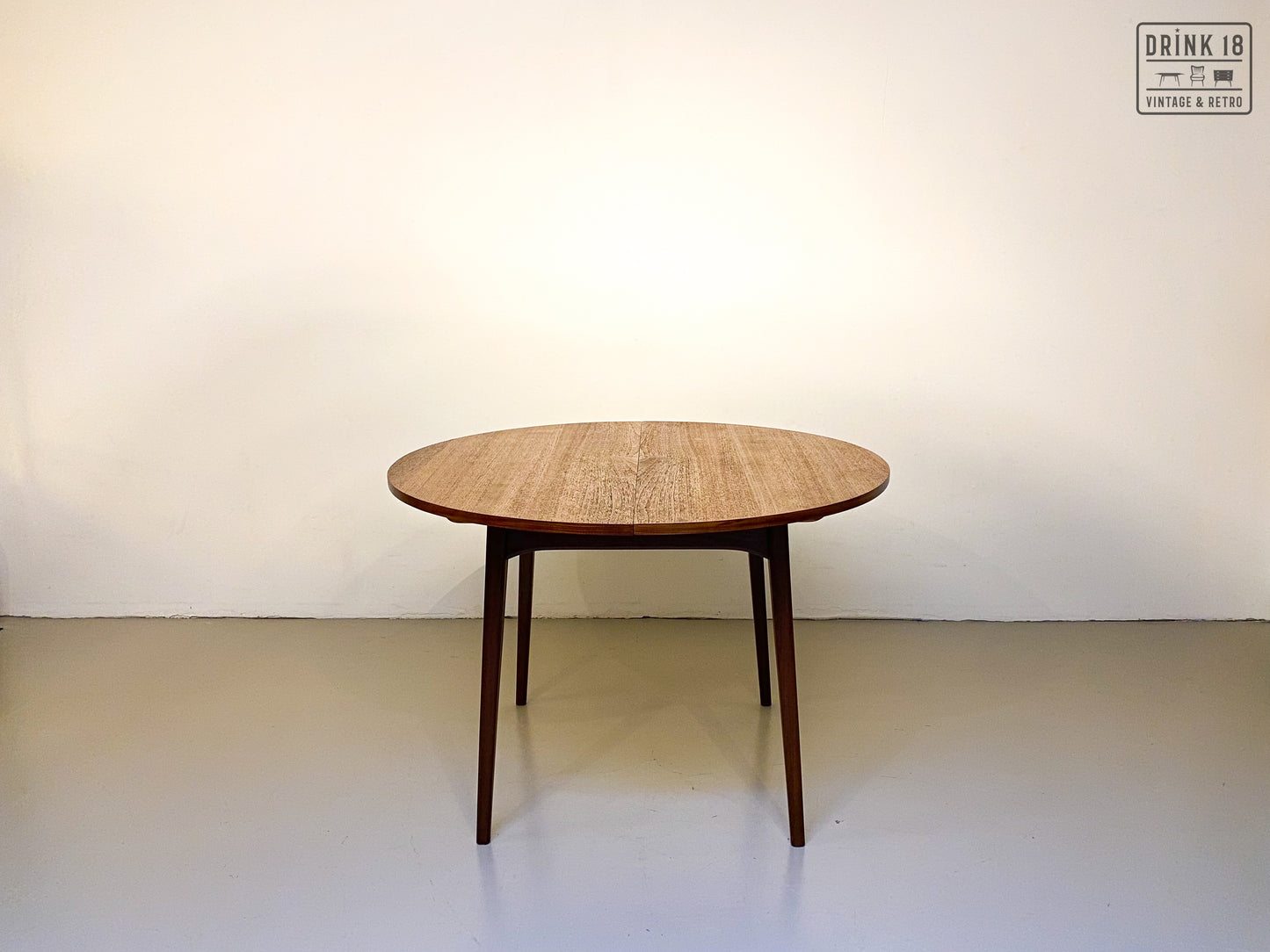 Verlengbare eettafel - Louis Van Teeffelen