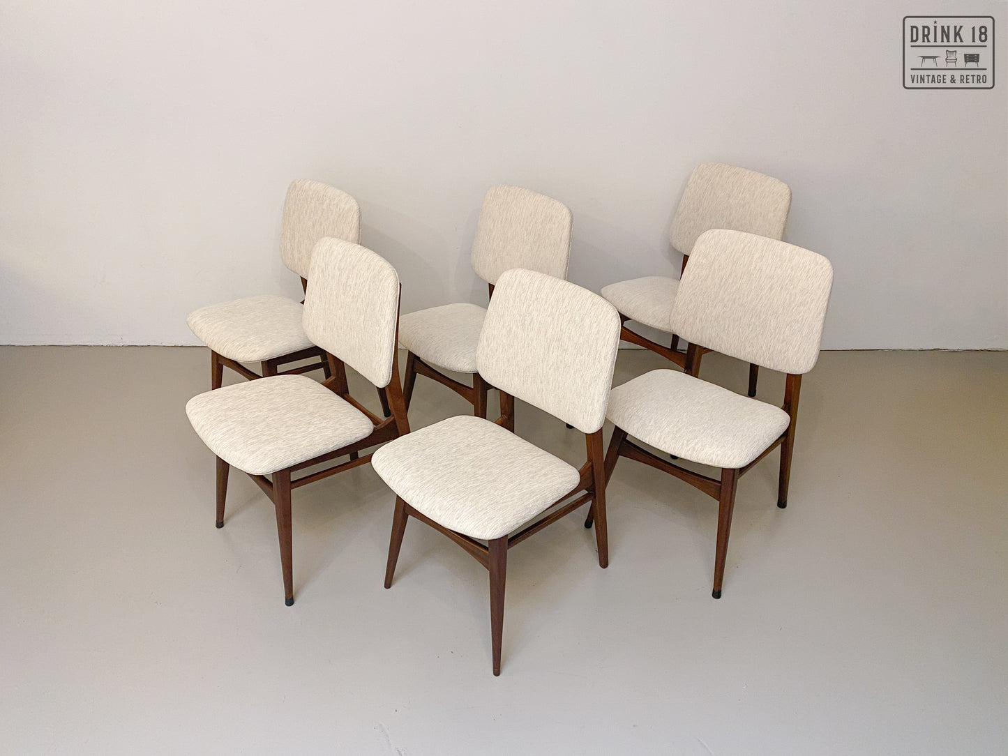 Zes vintage eetkamerstoelen - Louis van Teeffelen