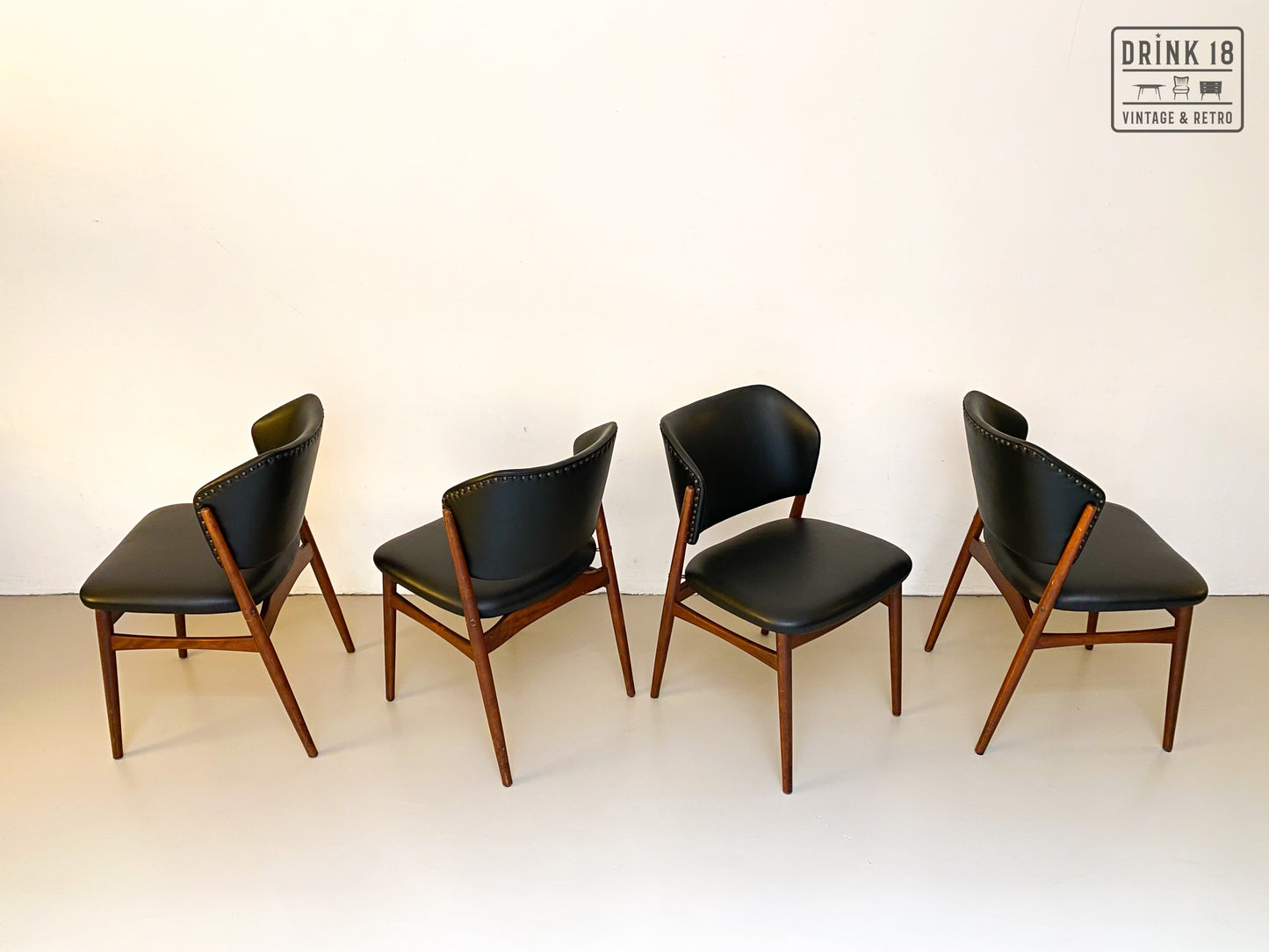 Zes eetkamerstoelen (Zwarte skai) - Spahn Stadtlohn