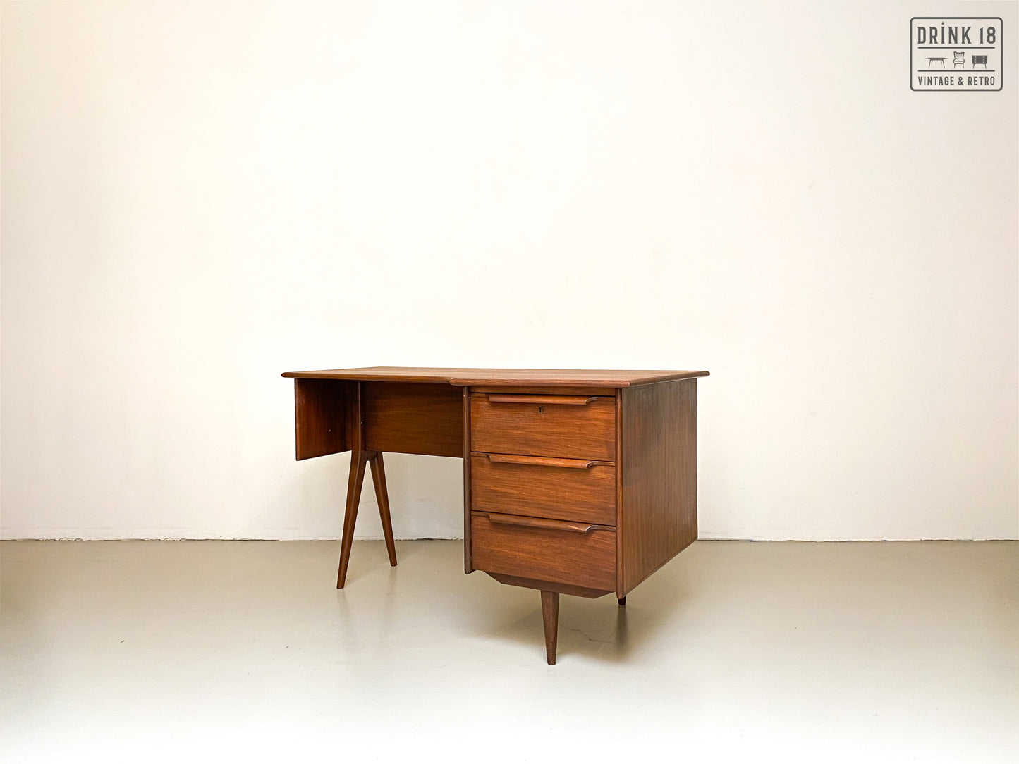 Vintage - Design bureau #1