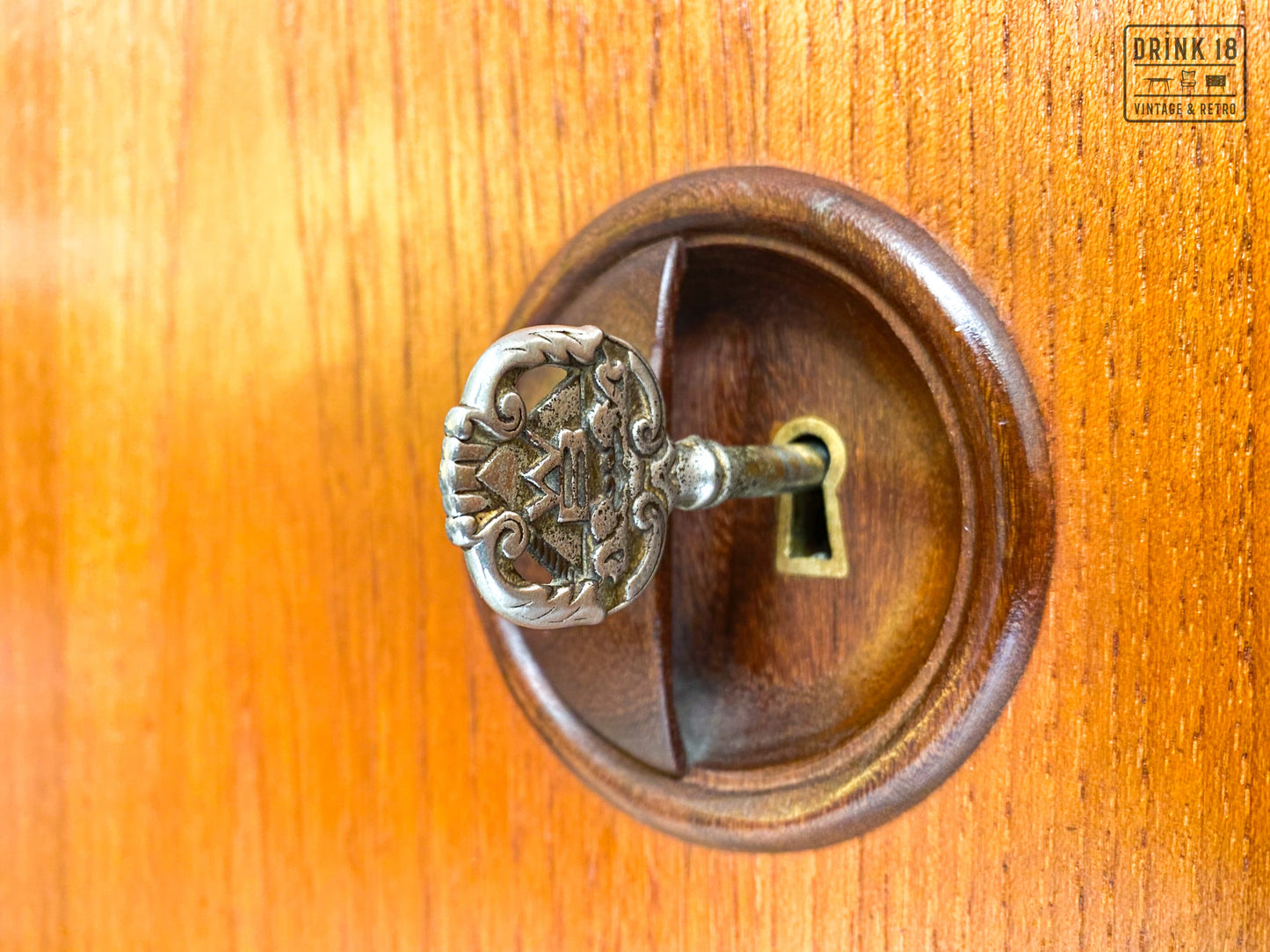 Kleerkast - Louis Van Teeffelen