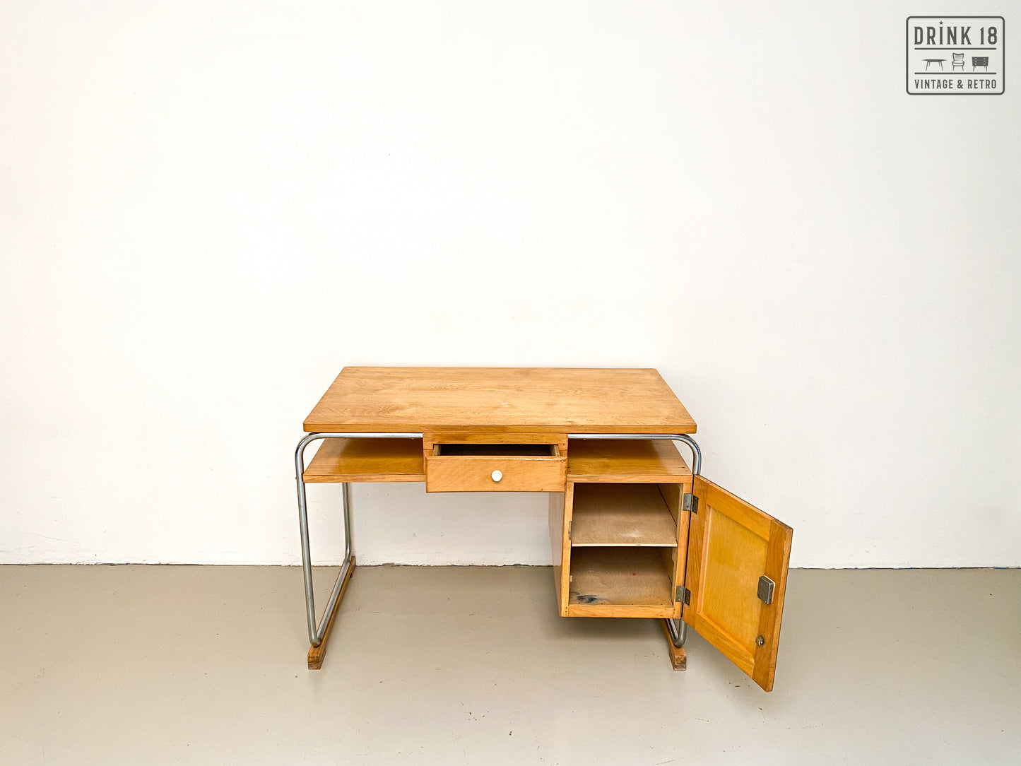 Vintage - Bauhaus stijl bureau #2