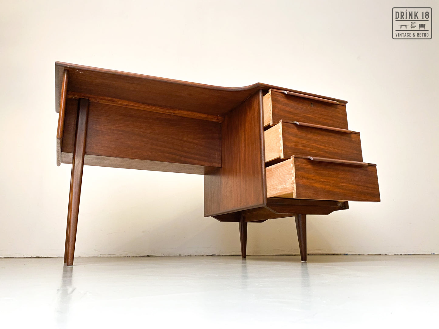 Vintage - Design bureau #1