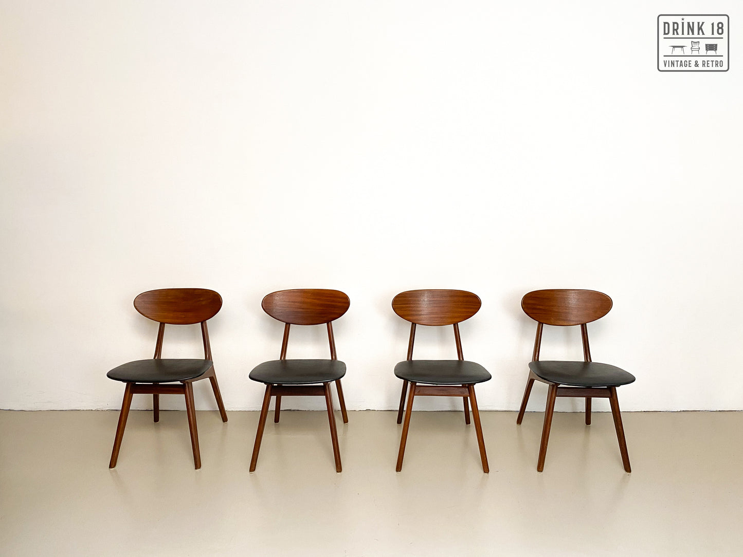 Vier vintage stoelen - Louis van Teeffelen