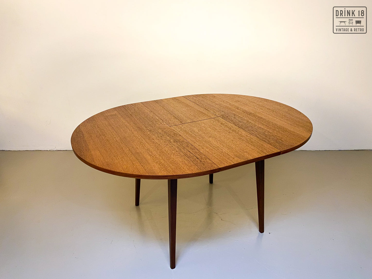 Verlengbare eettafel - Louis Van Teeffelen