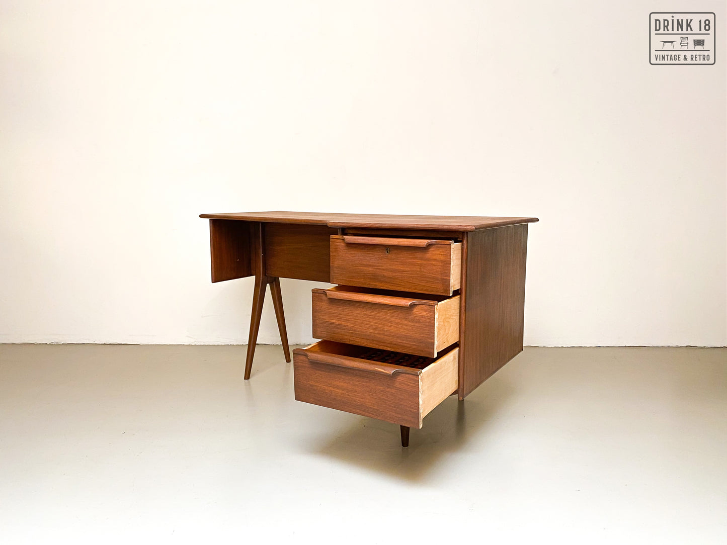 Vintage - Design bureau #1