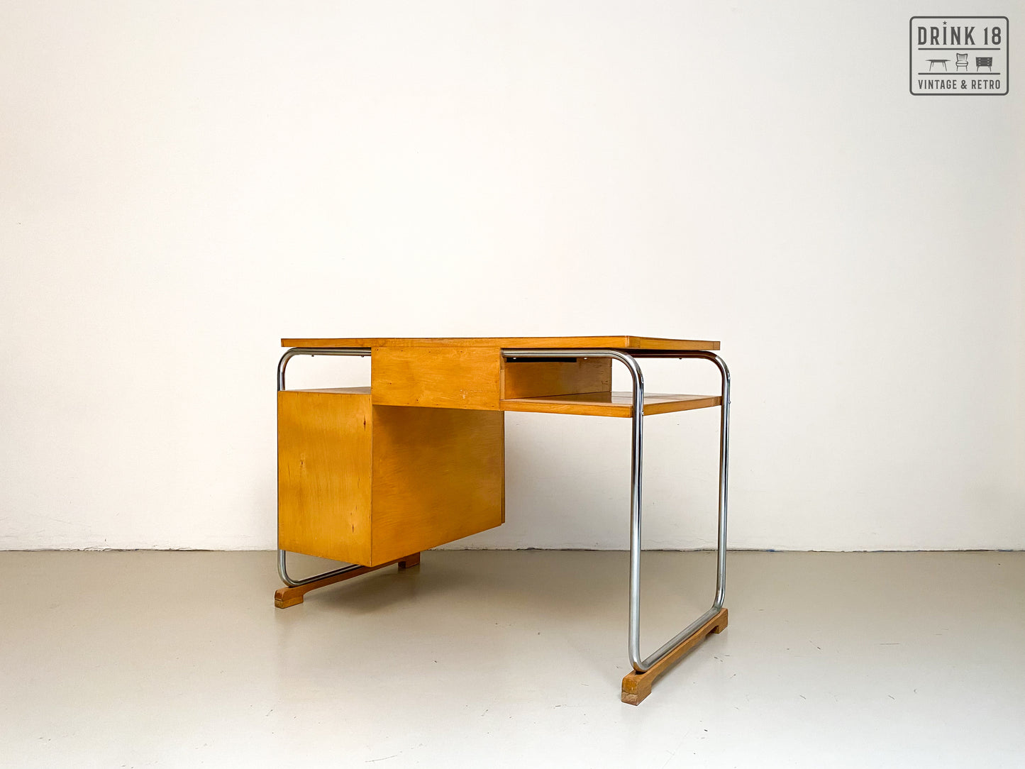 Vintage - Bauhaus stijl bureau #2