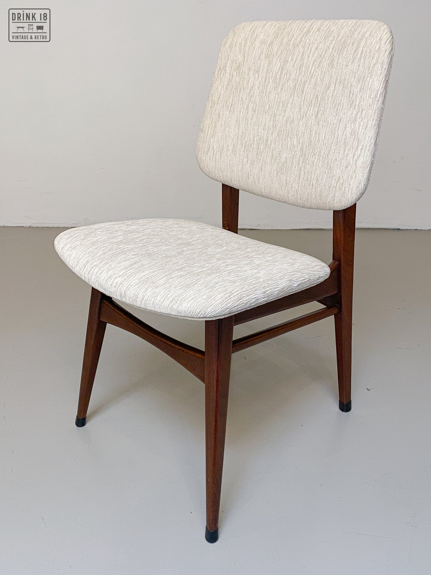 Zes vintage eetkamerstoelen - Louis van Teeffelen