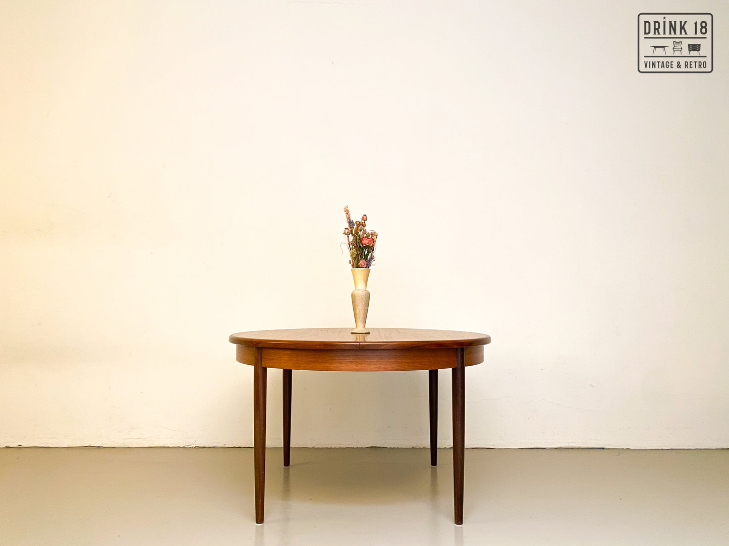 Verlengbare ronde eettafel - G-plan